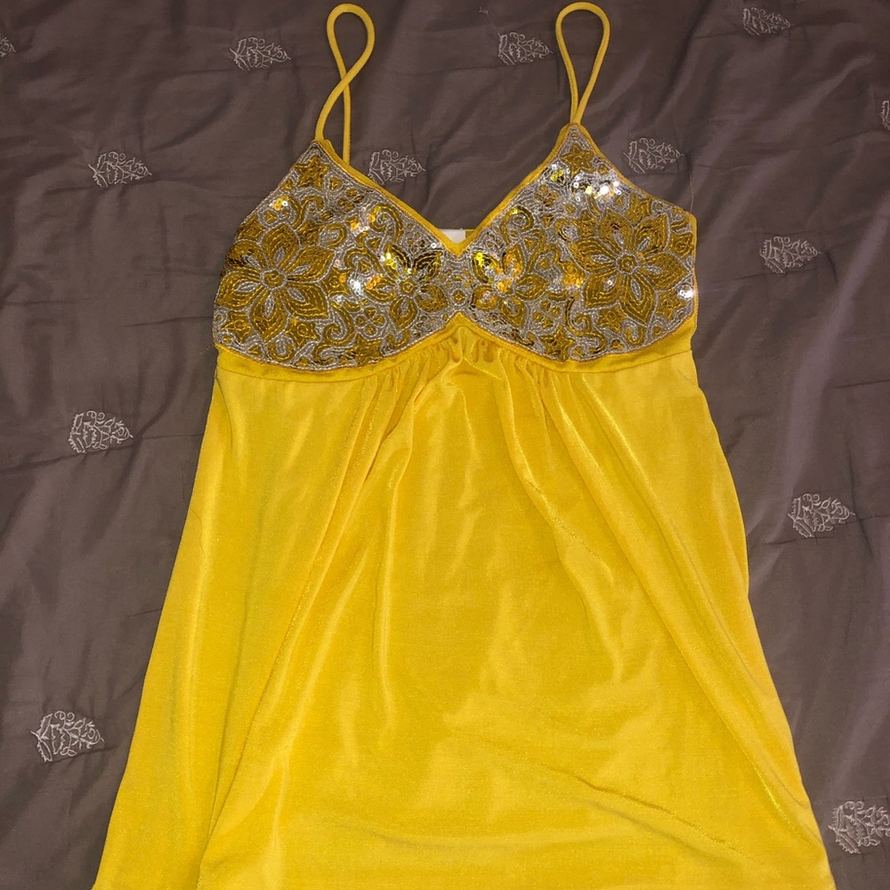 Yellow Spaghetti Sequence Top